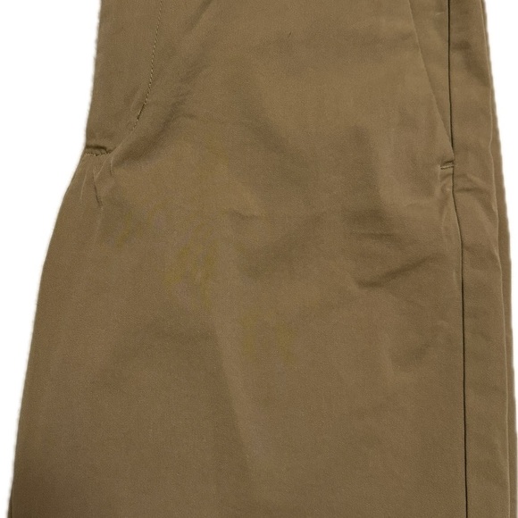Khakis Shorts - Picture 3 of 4